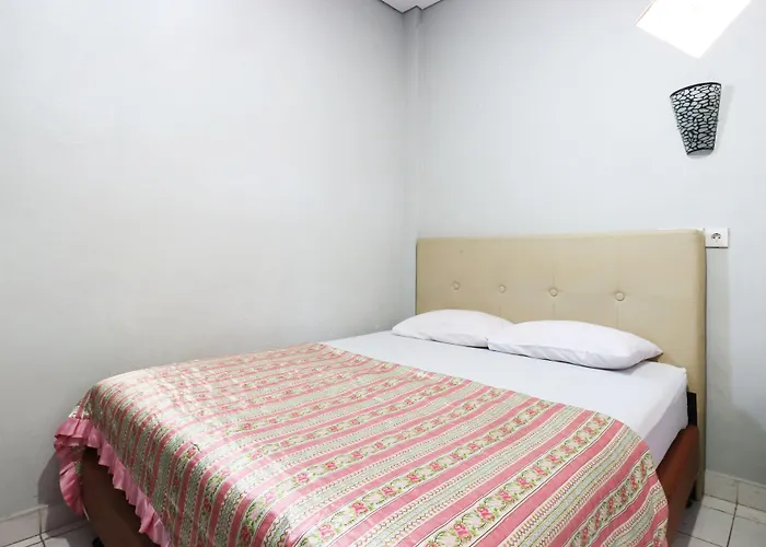 Taman Mekar Guest house *